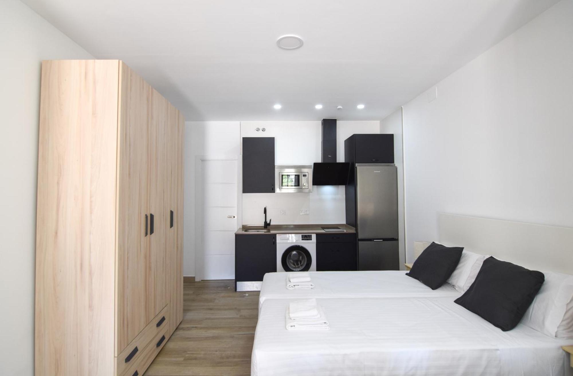 Letplanet Riquelme Apartment Malaga Exterior photo